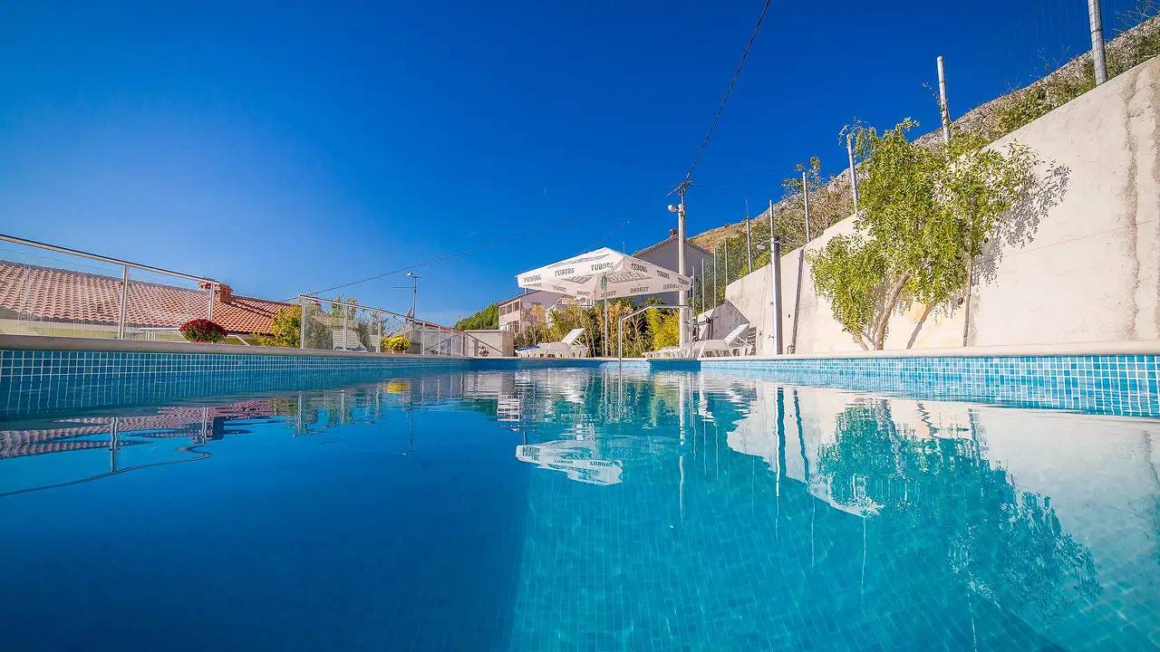 Ganze Ferienwohnung, Ferienwohnung für 3 Personen (35 m²) in Lokva Rogoznica in Lokva Rogoznica, Omis-Riviera