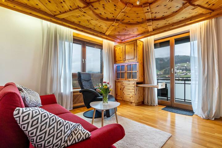 Hütte für 4 Personen, mit Balkon und Garten in Baiersbronn