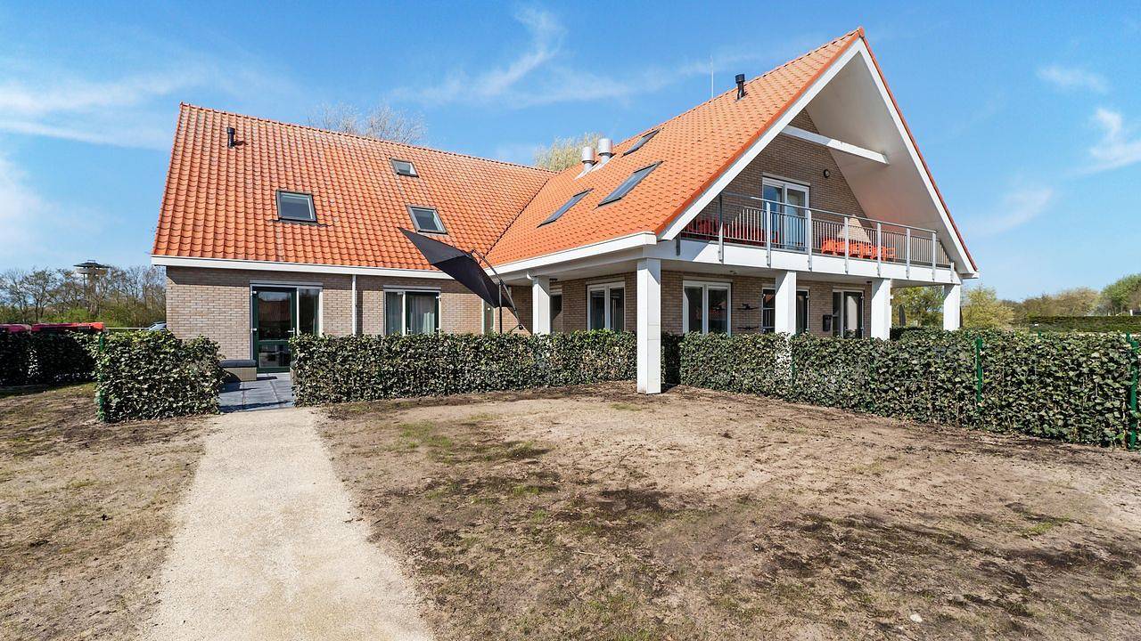 Vakantiehuis voor 42 Personen in Nes, Nederlandse waddeneilanden