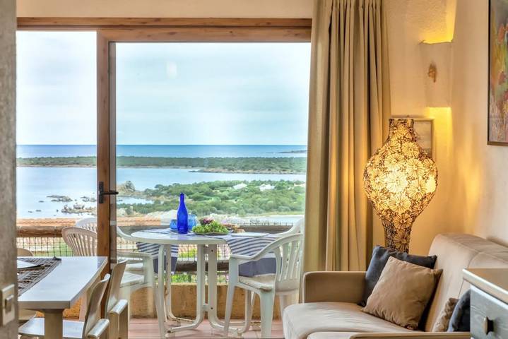 Ferienwohnung für 6 Personen, mit Balkon und Pool sowie Meerblick und Balkon/Terrasse - 1