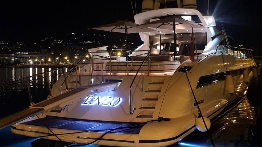 Bateau pour 9 personnes, avec vue dans Port Pierre Canto Cannes