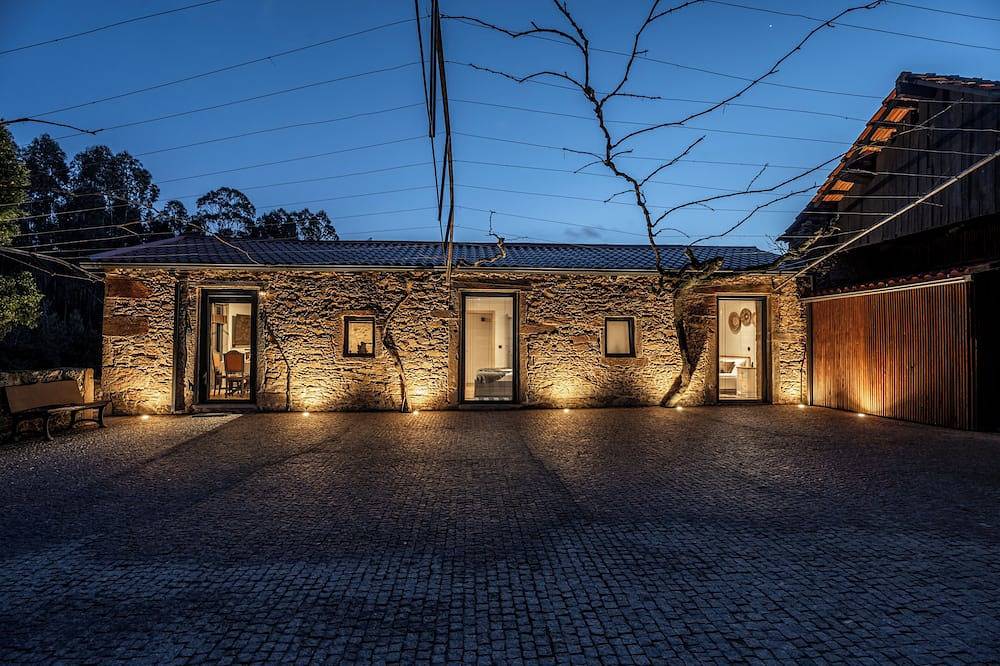 Garden retreat near Porto in Covelas, District de Porto