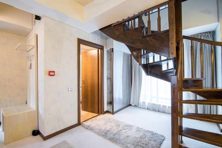 Hôtel pour 2 personnes, avec jardin ainsi que jacuzzi et sauna à Sinaia - 4