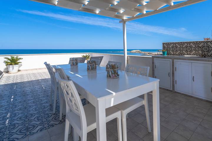 Casa vacanza per 10 persone, con Balcone a Marzamemi