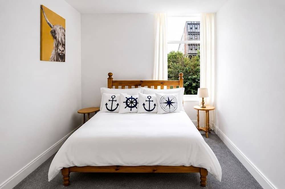 Entire apartment, Panoramic Sea View Apartment in Rothesay Bay in Rothesay, Argyll & Bute