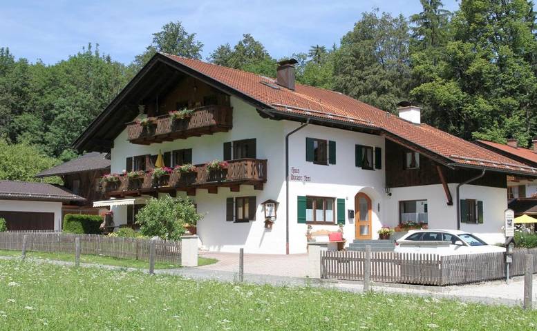 Ferienwohnung für 4 Personen, mit Balkon und Ausblick in Grainau