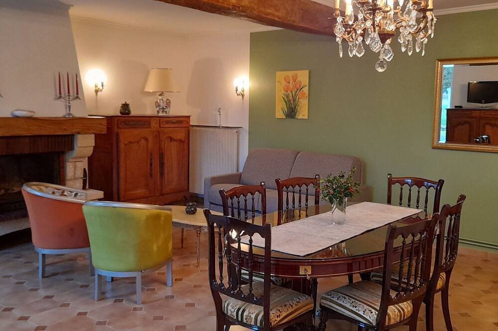 Gîte spacieux avec jardin, Wifi, animaux admis in Thorigné-sur-Dué, Sarthe