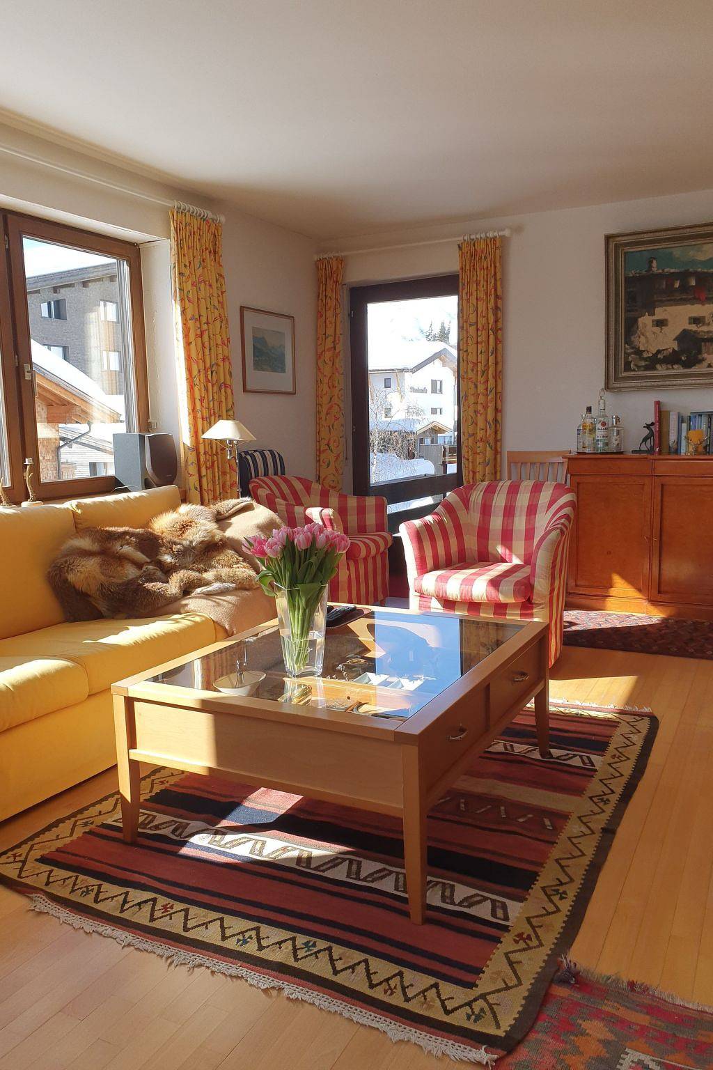 Ganze Wohnung, Gemütliche 85 m² große Wohnung, nur wenige Schritte vom Skilift und Restaurants entfernt in Lech am Arlberg, Arlberg