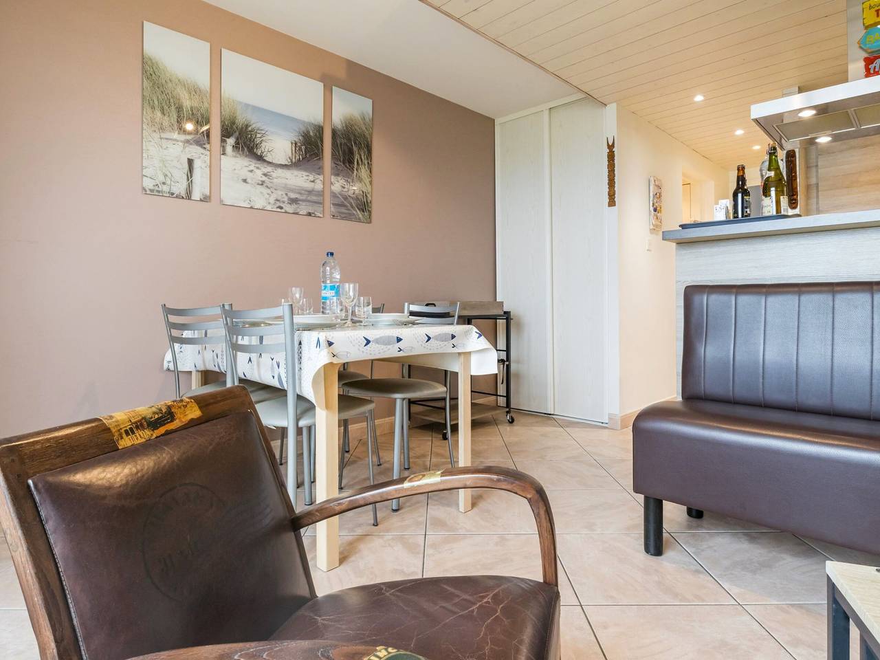 Ganze Wohnung, Familienwohnung mit Parkplatz, Meerblick-Balkon, nahe am Strand in La Turballe, Côte d'Amour
