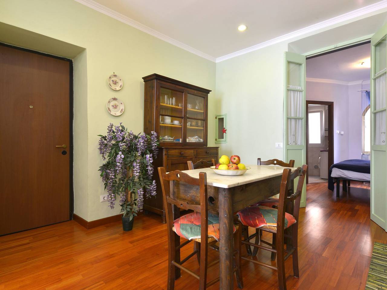Ganze Wohnung, Wohnung in Badalucco mit Privatparkplatz in Badalucco, Riviera di Ponente