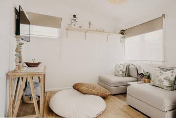 Vacation House for 12 Guests in Melbourne, Mornington Peninsula, Picture 1