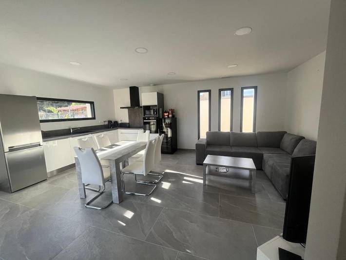 Location de vacances pour 4 personnes, avec piscine ainsi que terrasse et jardin à Vacqueyras - 2