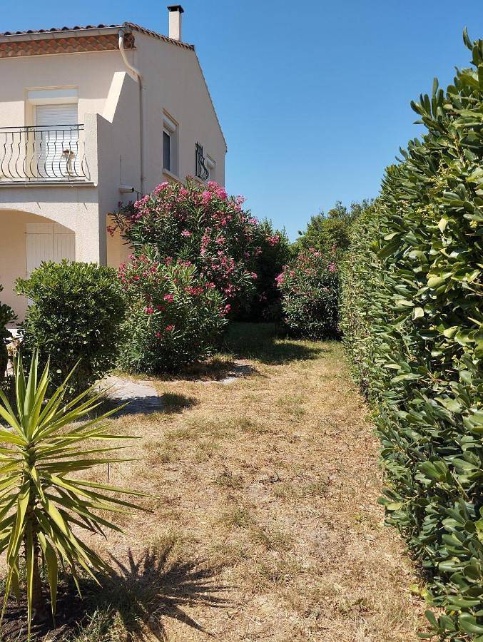 Location de vacances pour 6 personnes, avec jardin et balcon à Coursan - 3