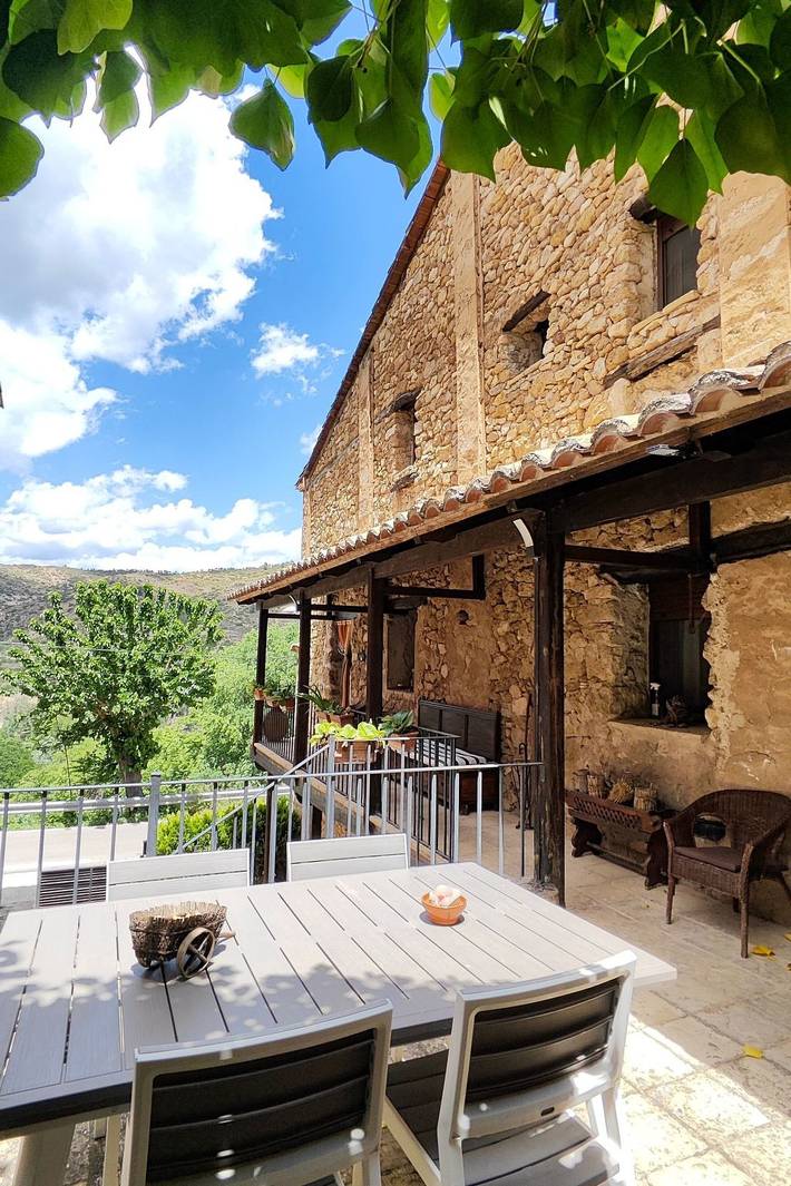 Apartamento de vacaciones para 2 personas, con terraza, Se admiten mascotas en Rincón de Ademuz