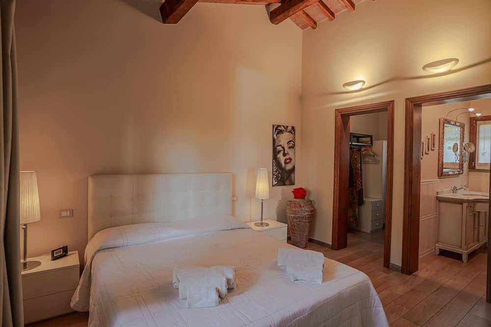 Villa Siloral, a jewel in the Etruscan Coast in Castagneto Carducci, Etruscan Coast