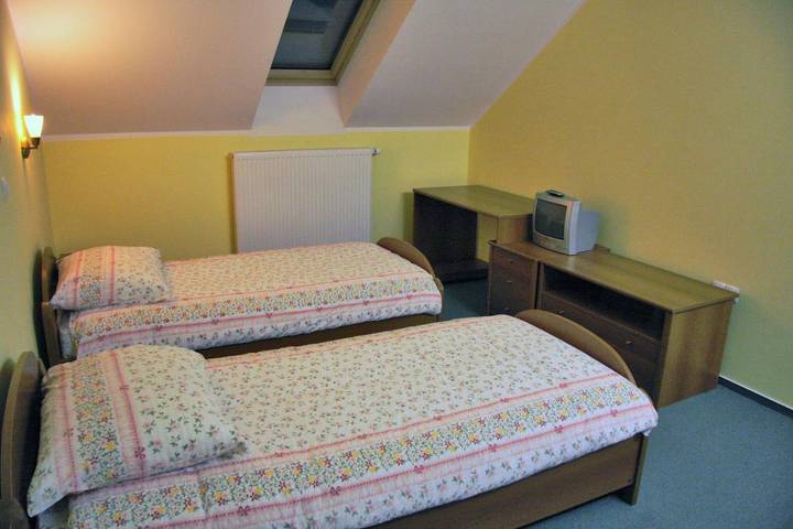 Gîte pour 2 personnes, avec terrasse et jardin, animaux acceptés à Logatec - 2