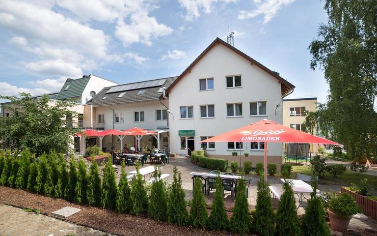 Hotel für 4 Personen, mit Terrasse und Garten sowie Sauna in Tambach-Dietharz