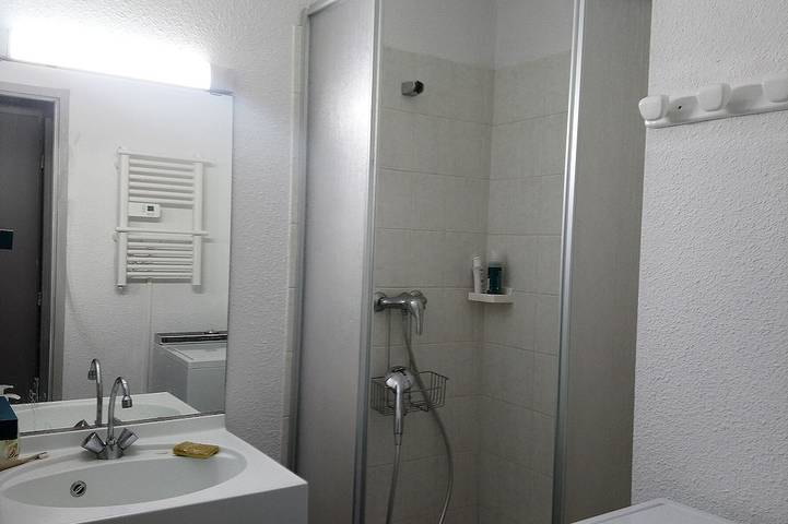 Ganze Wohnung, Apartment 5 minutes from ski lift/thermal baths/town center in Ax-les-Thermes, Französische Pyrenäen
