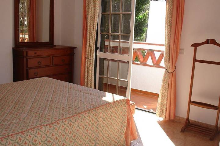 Al41689 Schönes 5 Bett 3 Bad Haus mit Pool innerhalb der gehenden Entfernung des Strandes. in Monte Gordo, Faro Distrikt