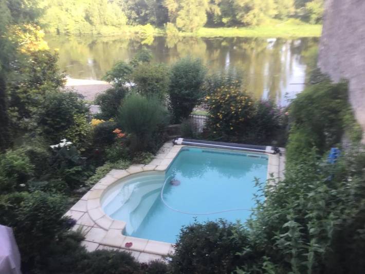 Location de vacances pour 2 personnes, avec piscine ainsi que vue et jardin, adapté aux familles à Pessac-sur-Dordogne - 3