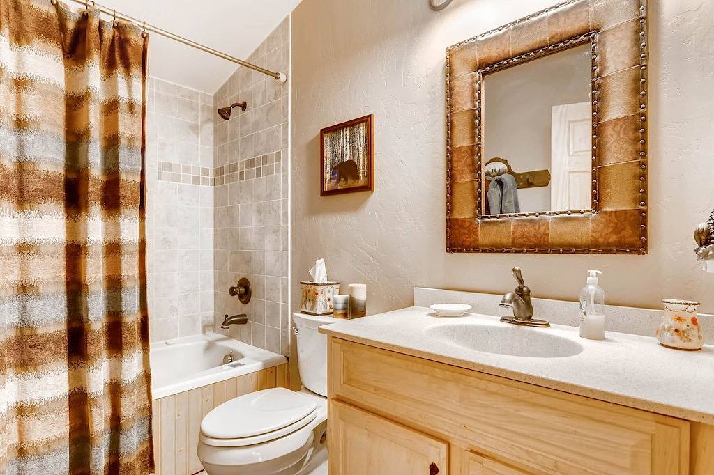 Willow Creek-Custom-Kabine mit Kamin / große Terrasse / privat in Park County