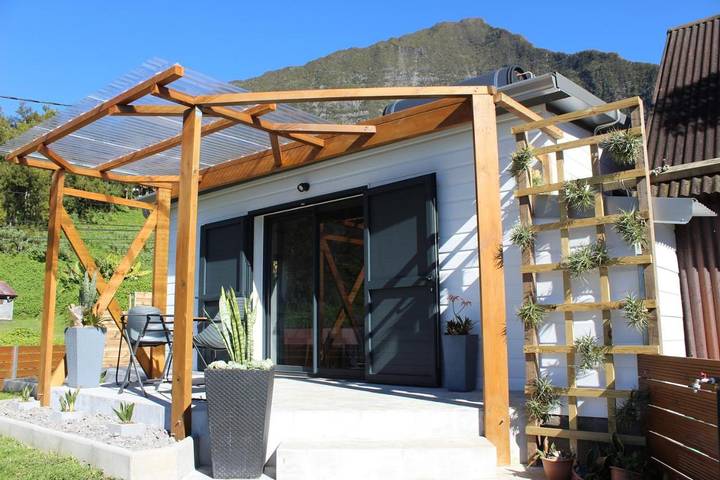 Location de vacances pour 2 personnes, avec vue et jardin dans Grand-Îlet - 2