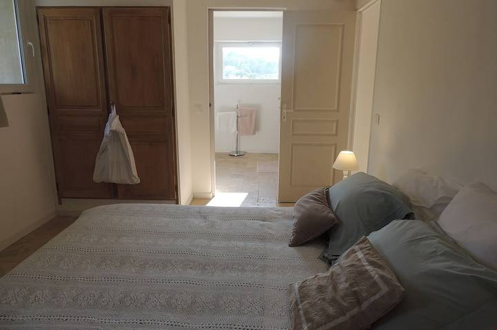 Gîte pour 5 personnes, avec terrasse et piscine à Ménerbes - 3