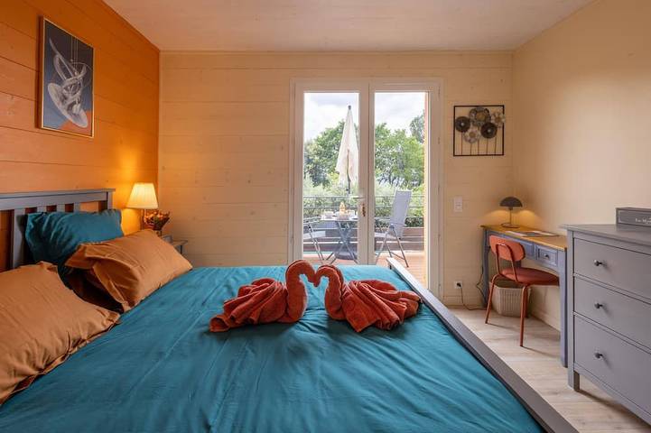 Maison neuve au coeur du Luberon pour 6 personnes, climatisation,WIFI in Saint-Saturnin-lès-Apt, Parc naturel régional du Luberon