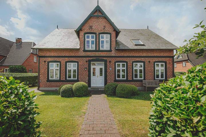 Ferienhaus für 8 Personen, mit Terrasse und Garten sowie Sauna in Oldsum