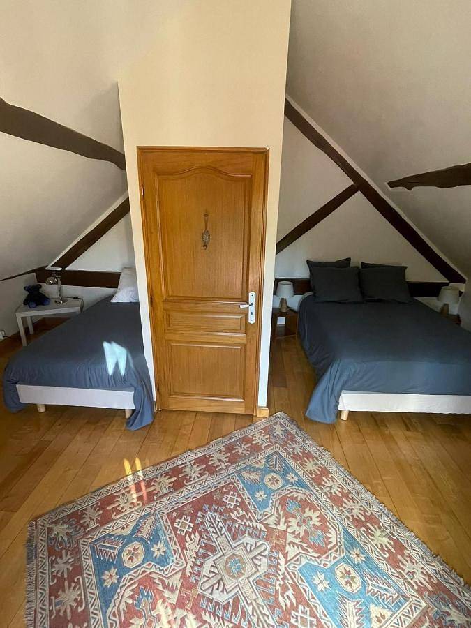 Location de vacances pour 3 personnes, avec Terrasse ainsi que Jardin et Piscine dans Charny-Orée-de-Puisaye - 3
