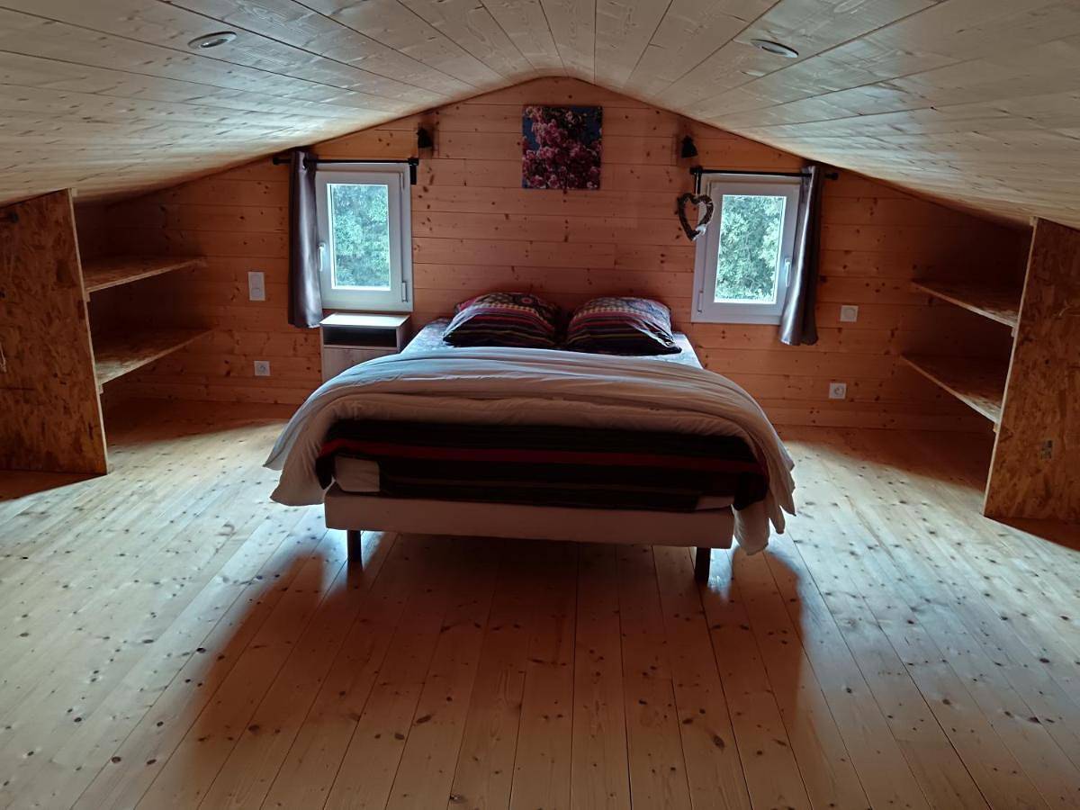 Chalet 50m2 climatisé in Montjoyer, Région de nyons