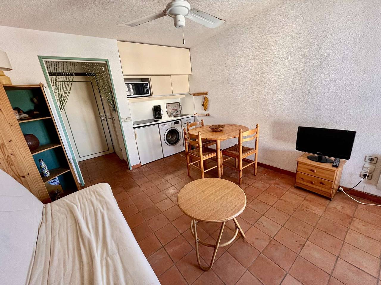 Appartement entier, Studio cosy à 50m de la plage avec parking privé - Cavalaire-sur-Mer in Cavalaire-sur-Mer, Parc national de Port-Cros