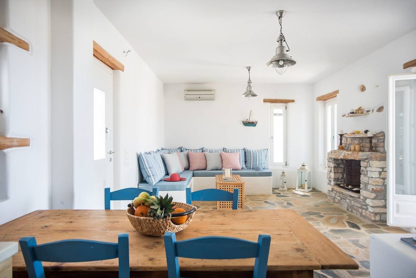 Seaside Villa- Island Living Paros- in Parasporos, Paros