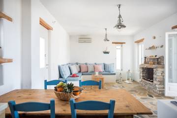 Villa for 4 People in Paros, Paros Regional Unit, Photo 1