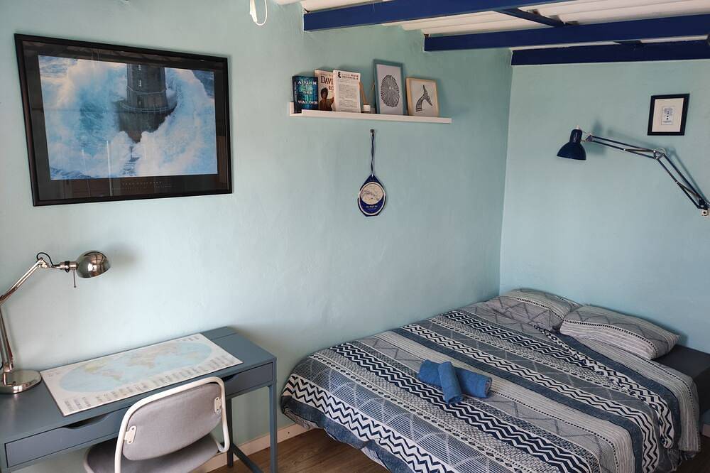Roof Cabin, on the roof of the house overlooking the Atlantic Ocean. in Puerto de la Cruz, Tenerife du Nord