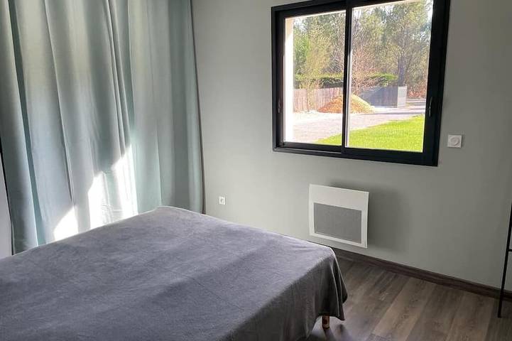 Location de vacances pour 8 personnes, avec jardin et terrasse à Saint-Michel-Escalus - 2