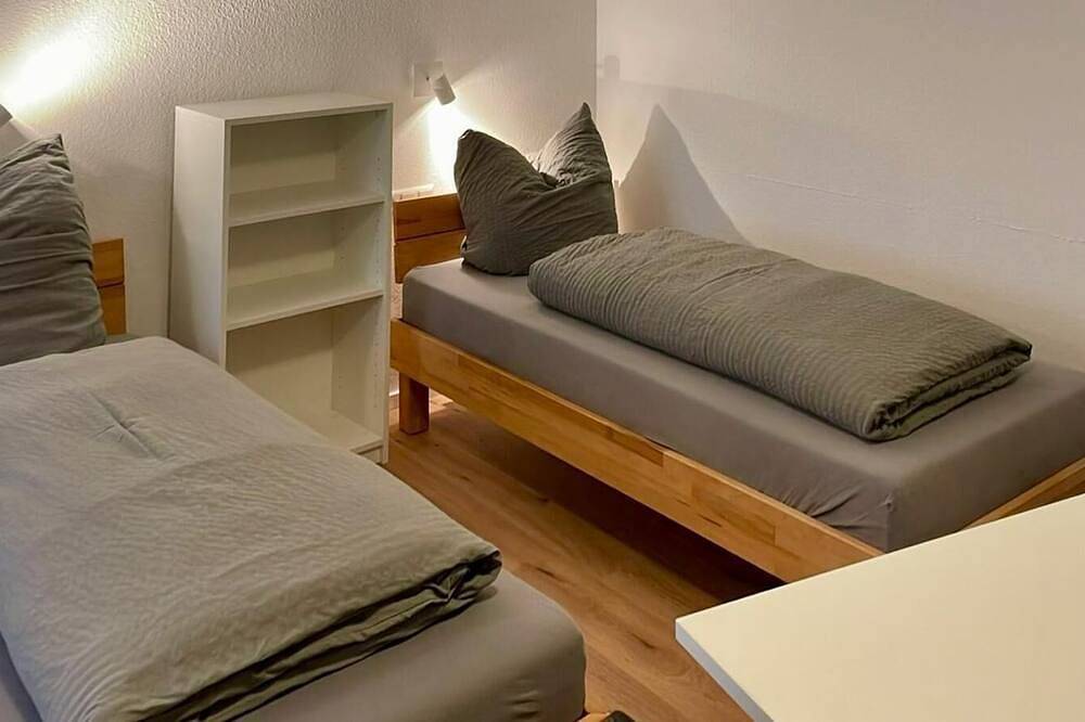 Ganze Wohnung, Attraktive Monteur- und Firmenunterkünfte in zentraler Lage – 12, Oberkochen in Oberkochen, Albsteig Etappe 5