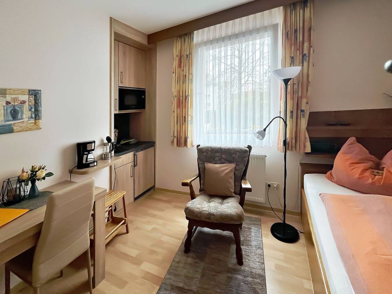 Ganze Ferienwohnung, Haus Erna - Appartement 1 in Bad Wildungen, Waldecker Land