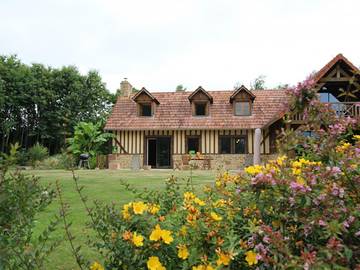 Gîte pour 7 personnes, avec jardin à Le Val-Saint-Père