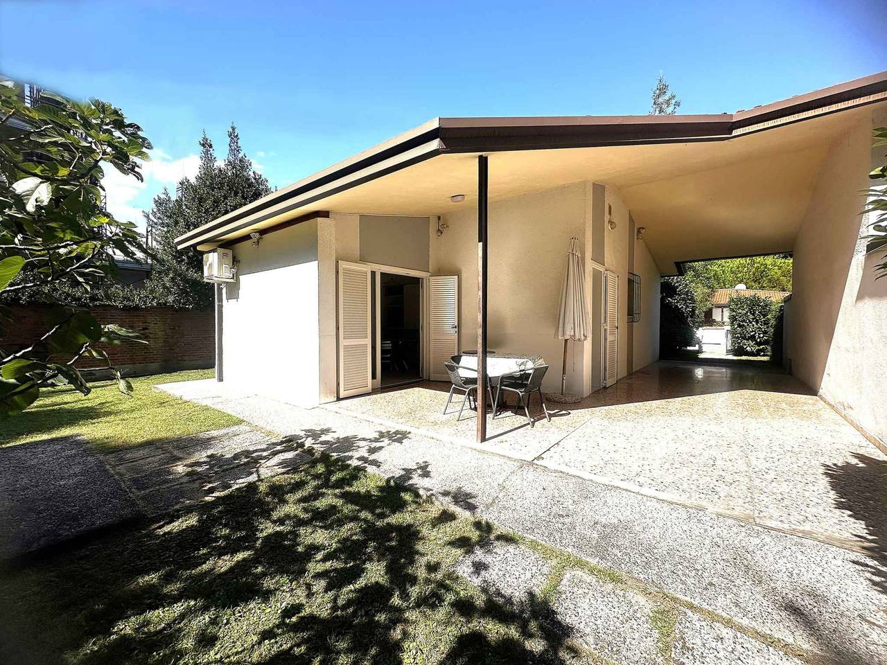 Ganze Ferienwohnung, Ferienwohnung mit privatem Garten in ruhiger Lage  in Bibione, San Michele al Tagliamento