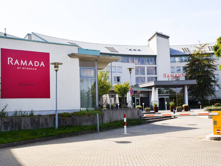 Hotel für 2 Personen, mit Terrasse, mit Haustier in Prohlis