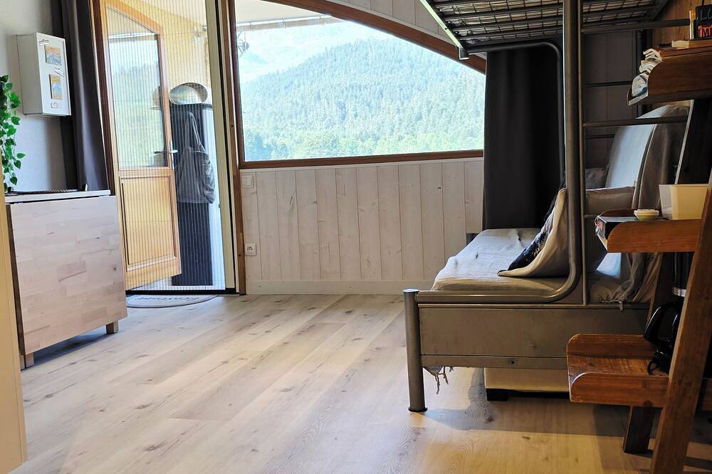 Appartement entier, Studio 5 personnes face au lac et du Pic du Midi in Payolle, Campan