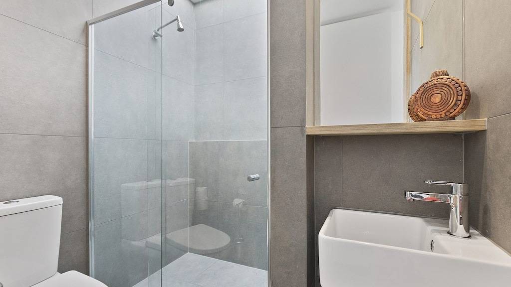 Tucker House - Zeitgenössisches Design in Wye River, Colac Otway Shire