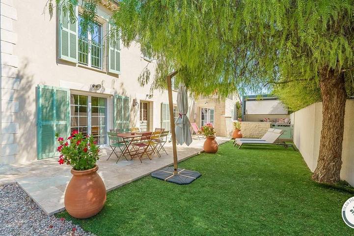 Location de vacances pour 8 personnes, avec Terrasse et Jardin dans Plage de Magaud