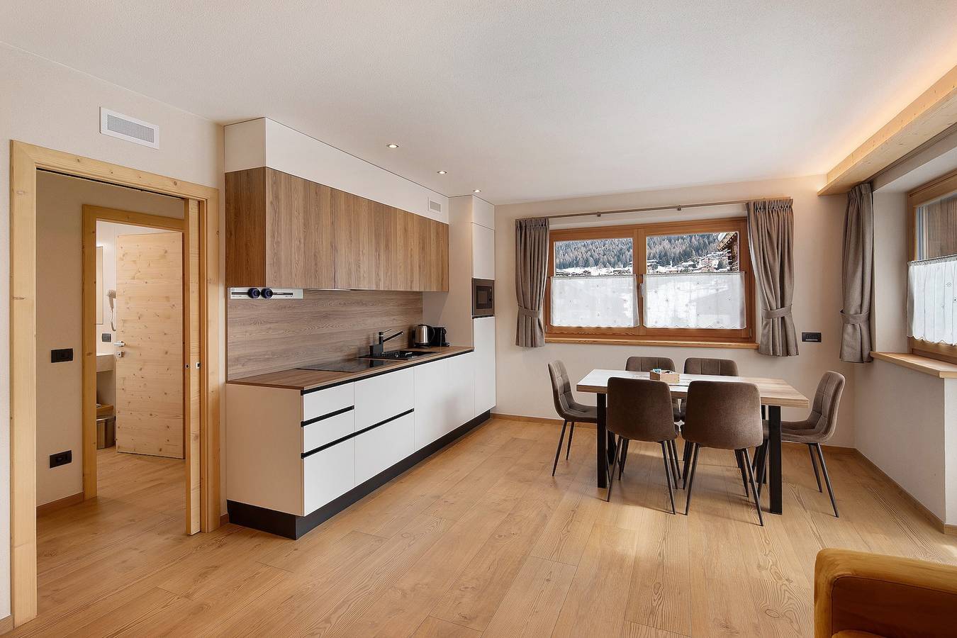 Chalet „Arnica“ mit Bergblick, Balkon und Wlan in Livigno, Veltlin