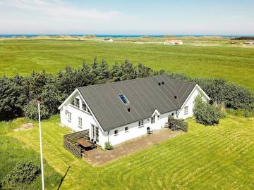 Ferienhaus für 10 Personen, mit Garten und Sauna sowie Terrasse, kinderfreundlich in Nordjütland