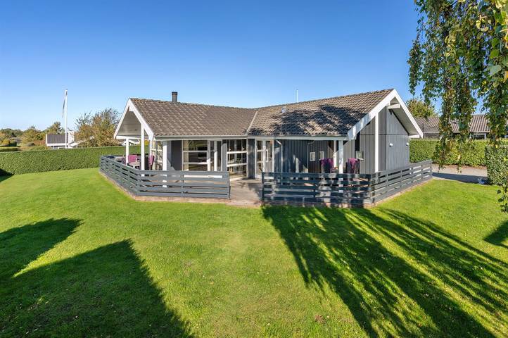 Ferienhaus für 10 Personen, mit Garten und Whirlpool sowie Terrasse und Sauna in Råde Strand - 2