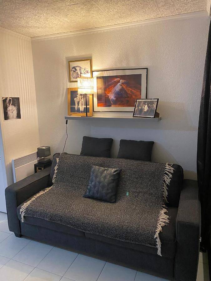 Gîte pour 6 personnes, avec piscine et bassin pour enfant ainsi que jardin et vue dans Office De Tourisme Cannes La Bocca - 2