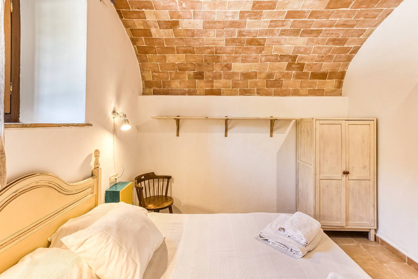 Zimmer 'Tarongina' mit Gemeinschaftspool, gemeinsamer Terrasse und Wlan in Borrassà, Oberampurien