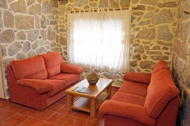 Four-Bedroom House in Solosancho, Provincia de Ávila